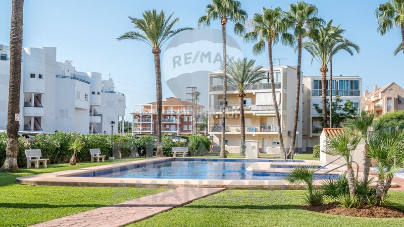Foto d1be8dbd-49c3-4bfe-8993-82ef75e8409e. Piso planta baja en venta en segunda línea de playa en Dénia