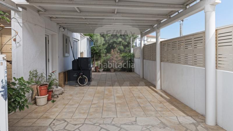 Foto 4e05445d-6773-41d1-834f-edfad15adec1. Casa amb aparcament piscina a Poblets (els)