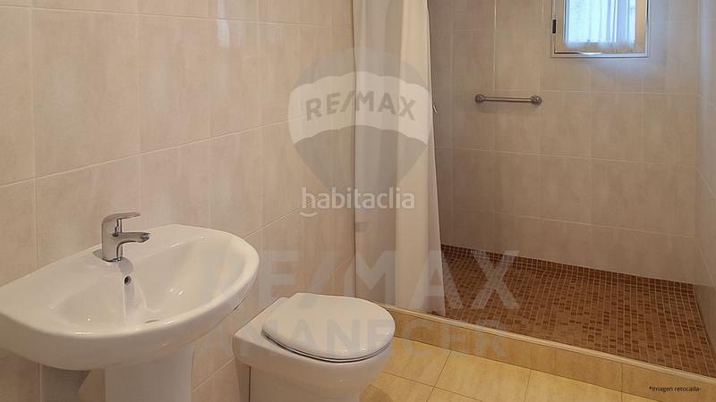 Foto 8ab07c95-5688-48a1-bfb4-0874ae17e260. Casa amb aparcament piscina a Poblets (els)