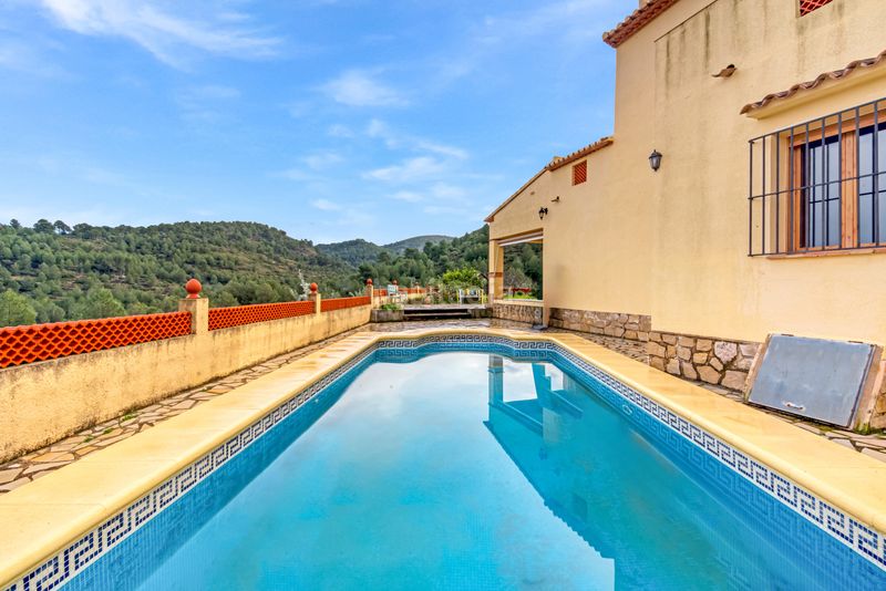 Foto 1bce4844-1a62-4cbd-89c2-b47acc5d2050. Maison avec piscine dans Orba
