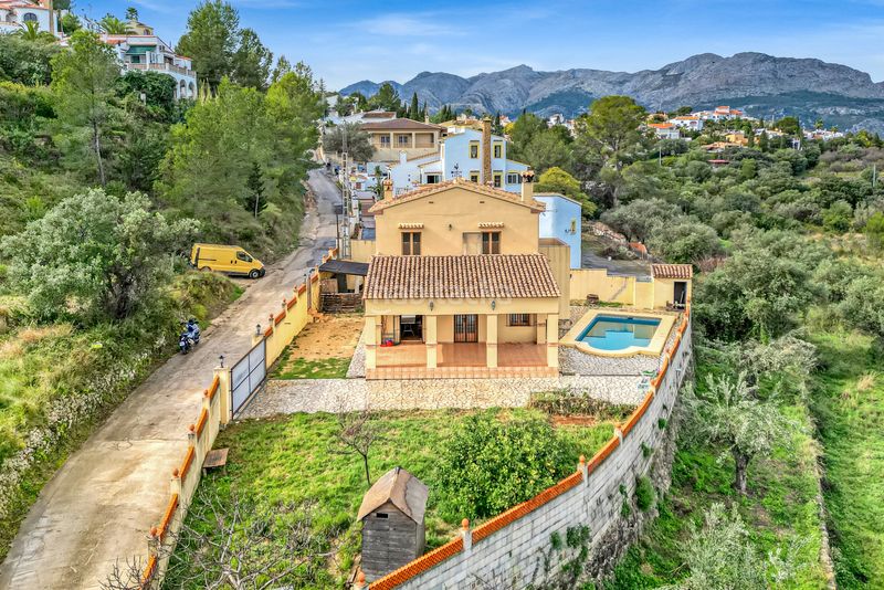 Foto 4b84672d-05c3-48fc-87c7-25174f9775b0. Maison avec piscine dans Orba