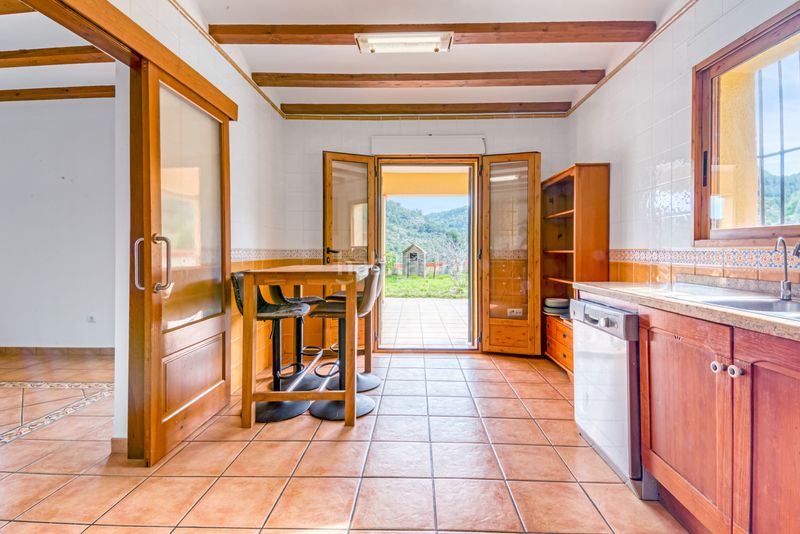 Foto eca70709-57fd-4924-8009-85e71c678c2b. Maison avec piscine dans Orba