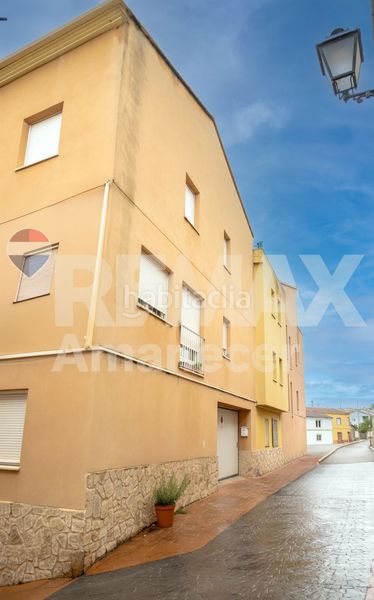 Foto e714e6a0-9df9-4fde-8b6c-3d88b56ef5c7. Xalet amb aparcament a Alfafara