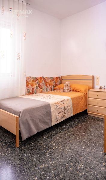 Foto aea5dfd2-d4ea-4842-a808-cffa1346f46e. Casa con parcheggio in Enguera
