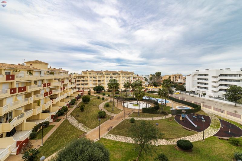 Foto 130f0e70-f7f9-4083-b9d7-ab25dc6345a6. Àtic amb aparcament piscina a Les Bovetes - La Felicidad Dénia