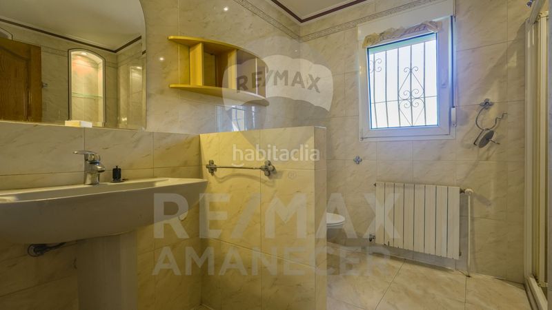 Foto edbdf302-35be-4991-a8f4-a7ead5fbec46. Xalet amb calefacció aparcament piscina a Pedreguer