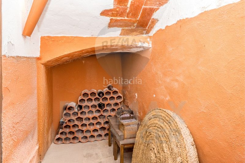 Foto f6f8e990-74b8-4d7e-8234-74367c7edc4d. Xalet amb aparcament a Enguera
