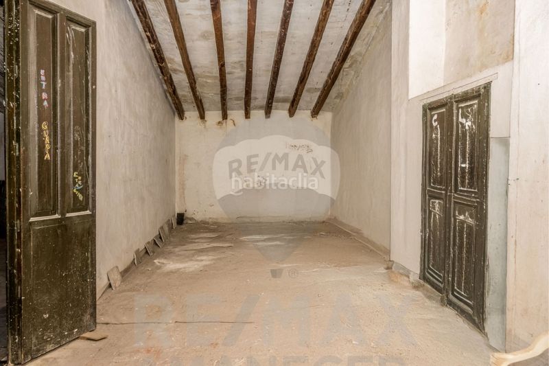 Foto fcdda805-84b8-4a9b-973b-67ea9ee945f4. Xalet amb aparcament a Enguera