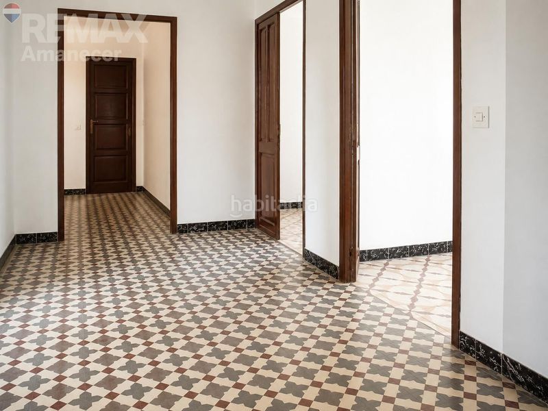Foto a42c2460-8fa7-46df-9518-56f40c10bfe1. Edificio  con antigua actividad hostelera y vivienda independiente junto al puerto en Dénia