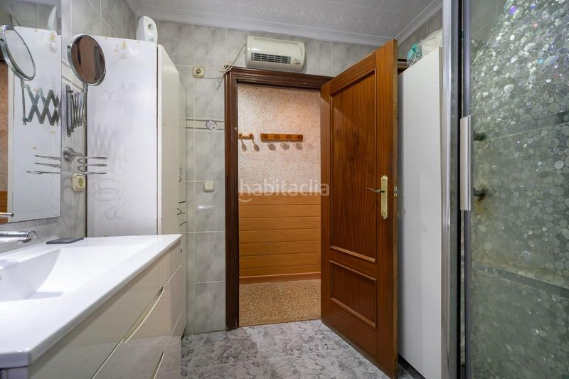 Foto 388a57e0-e661-4eff-8e6a-ef09eff9794c. Planta baixa a Natzaret Valencia