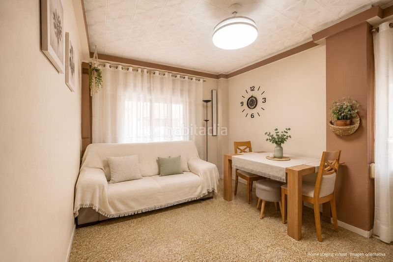 Foto 62f3189b-bada-4c21-aa46-21313d51b7dd. Planta baixa a Natzaret Valencia