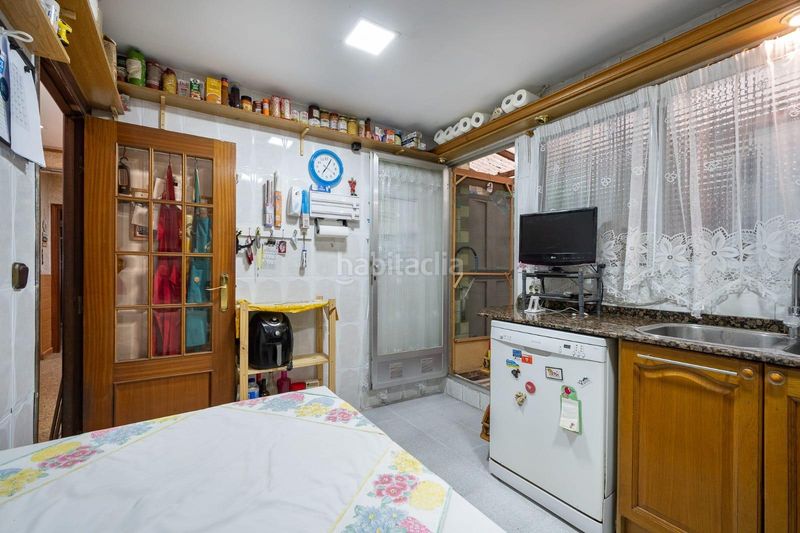 Foto bf556649-2200-44b5-913a-96f5227fa714. Planta baixa a Natzaret Valencia