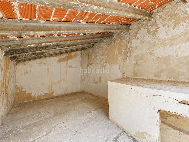 Foto e30fda22-6572-45b1-9374-42ee22600c24. Masia amb aparcament a Enguera