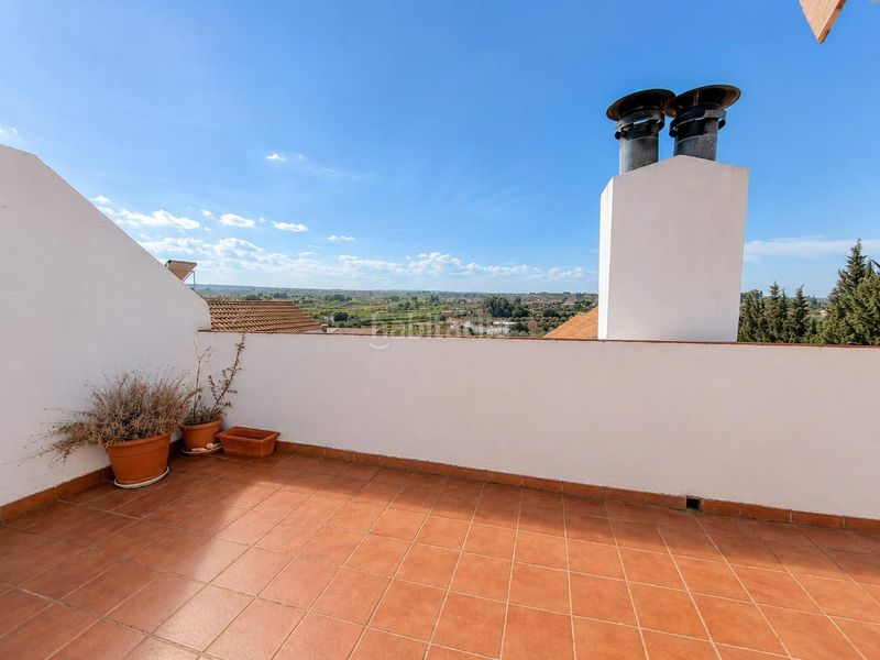 Foto 42d7f889-1097-4f0c-bc00-083476fdbcfa. Casa adossada amb aparcament a Enguera