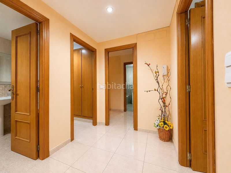 Foto 6df14ddc-5186-4abc-bcb9-4d521d5e246c. Casa adossada amb aparcament a Enguera