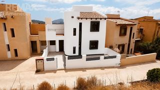 Casa aparellada a Calle PENYA EL FIGUERET