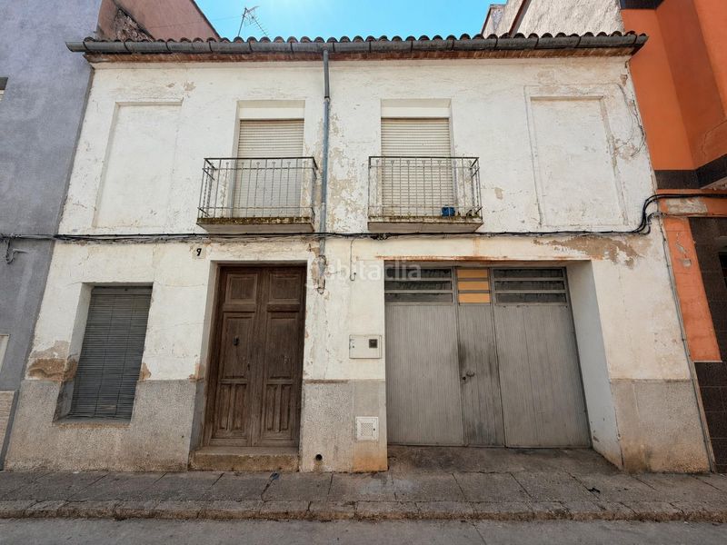 Foto 26cd69e8-18f0-4771-a054-07902ea6f4a4. Casa amb aparcament a Enguera