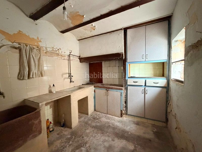 Foto 49e67197-0b53-4851-a1e1-fb11dd05c36b. Casa amb aparcament a Enguera
