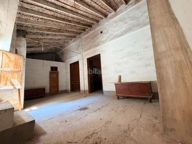 Foto 6608ef71-c5c9-4024-be6b-e567de0cde4a. Casa amb aparcament a Enguera