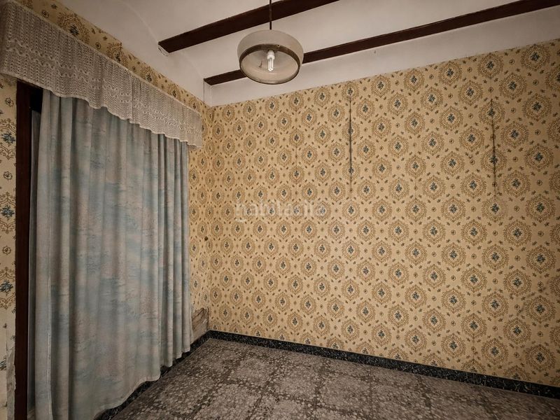 Foto 78a9c9b5-bfab-4d56-8157-a048b62576cf. Casa amb aparcament a Enguera