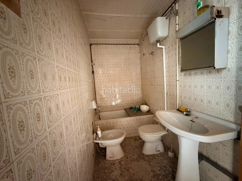 Foto a3b86ec1-b8cc-4bf7-b175-23d8b7a09605. Casa amb aparcament a Enguera