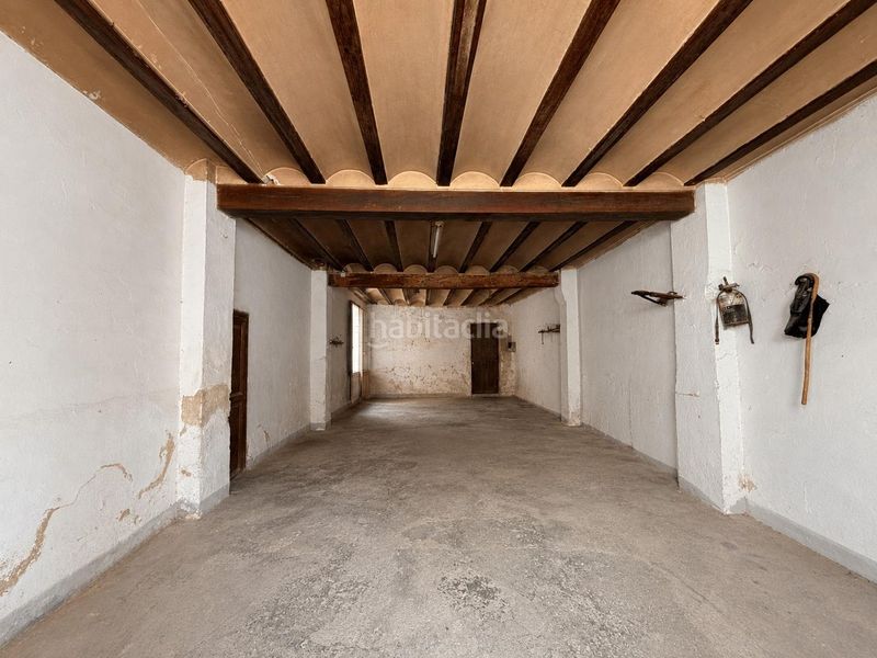 Foto c6f8d839-d8e9-4b98-97fd-fb5984b23f7a. Casa amb aparcament a Enguera