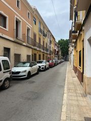 Casa a Centro Urbano. Propiedad versátil en dénia restauración y alojamiento en una mi