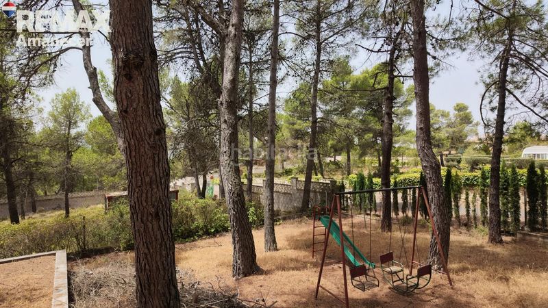Foto 26550ad3-c1f8-45f7-b12d-621114f2bebb. Casa amb aparcament piscina a Banyeres de Mariola
