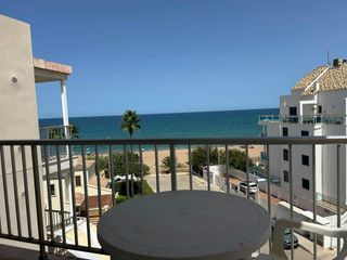 Affitto Appartamento in L'Almadrava - L'Estanyó. Alquiler anual en primera línea de playa.