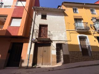 Maison  Calle de las moreras. Casa para reformar en el centro de enguera  148 m2 construidos