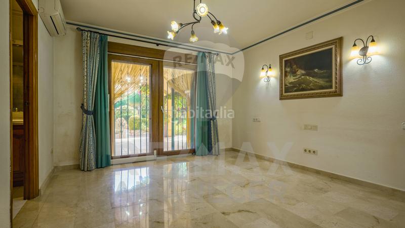 Foto 4bcab4a9-0f7b-45a1-bb12-c56abe981bb6. Maison avec chauffage parking piscine dans Pedreguer