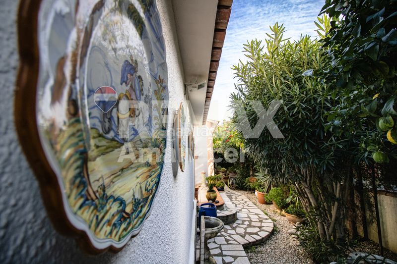 Foto 3b92541a-ef7c-4032-b6e5-754bf1220efa. Casa amb aparcament piscina a El Montgó Dénia