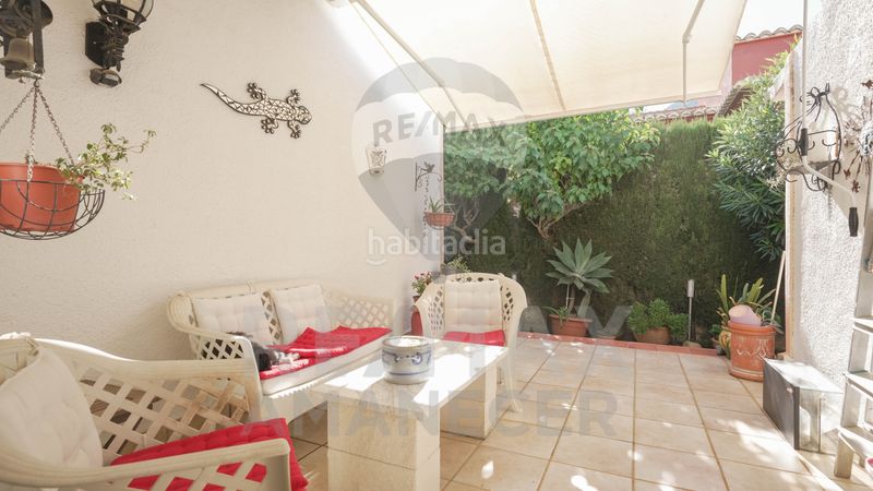 Foto 6dd9f94f-ca96-4779-8e3f-835b24f7d4dd. Casa amb aparcament piscina a El Montgó Dénia