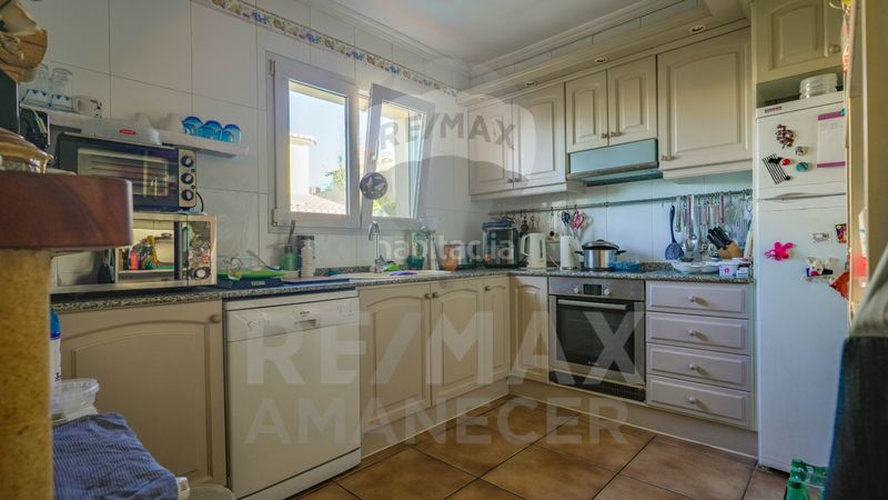 Foto ccc0acc7-c689-497e-b178-d29e3a51ab60. Casa amb aparcament piscina a El Montgó Dénia