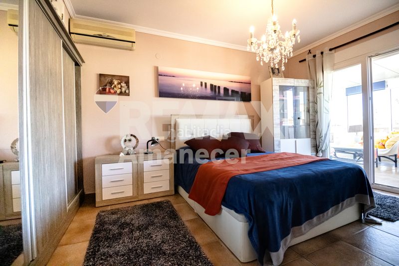 Foto e216c45f-5c33-46f7-aade-5f4040ee2c68. Casa amb aparcament piscina a El Montgó Dénia