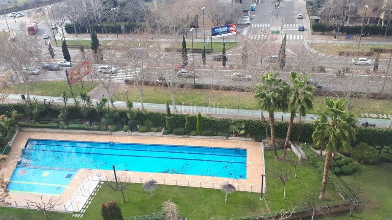 Foto 1976166f-fd21-4e35-b223-5b9a47dd082d. Rent flat with heating pool in Romareda Zaragoza