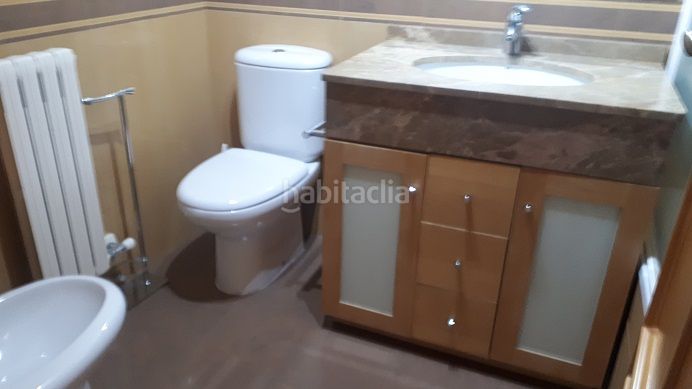 Foto 7c6c2c03-6251-417b-90d1-06318de5dee0. Rent flat with heating pool in Romareda Zaragoza