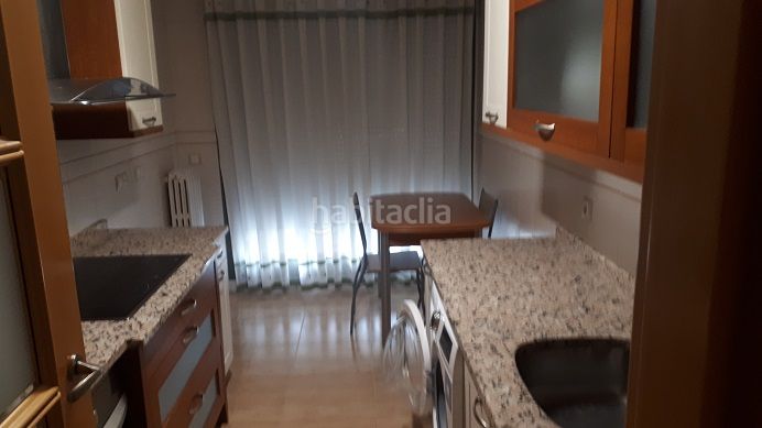 Foto fa0cf835-9ffd-4f41-b9e3-2d1fe3847b56. Rent flat with heating pool in Romareda Zaragoza