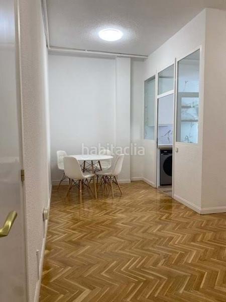 Foto 90199294-6710-4c39-a249-cfa7fe864854. Alquiler estudio sarago servicios inmobiliarios presenta este acogedor estudio en alquiler , en una de las mejores zonas del barrio de salamanca ju en Madrid