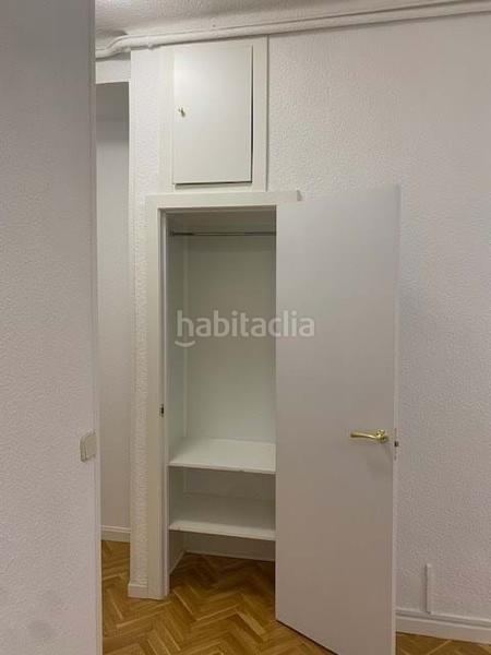 Foto a6d18f2f-0f64-4021-a236-4189302e52a6. Alquiler estudio sarago servicios inmobiliarios presenta este acogedor estudio en alquiler , en una de las mejores zonas del barrio de salamanca ju en Madrid
