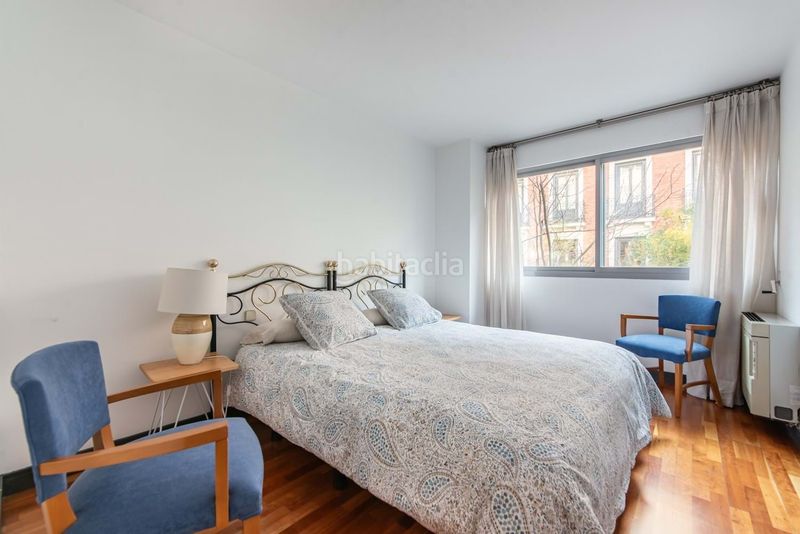 Foto 0a265ee6-bd2e-4ed4-8fc1-efd55d02a35c. Lloguer pis amb aparcament a Recoletos Madrid