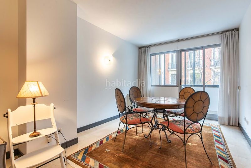 Foto 26fd80db-61fa-4359-9709-976cc767e47c. Lloguer pis amb aparcament a Recoletos Madrid