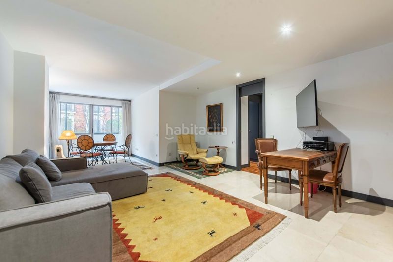 Foto 3973772b-efa7-45e0-bea3-e74111432b3d. Lloguer pis amb aparcament a Recoletos Madrid