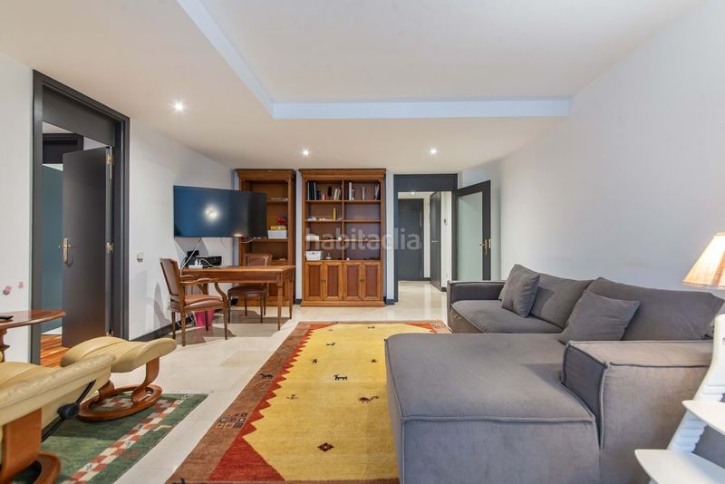 Foto 3bdac0a1-9ab8-49b1-aef0-b198d0b9812f. Lloguer pis amb aparcament a Recoletos Madrid