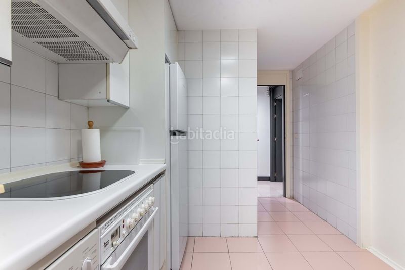 Foto 51df0282-7eb2-4a73-8376-dccae9abc06e. Lloguer pis amb aparcament a Recoletos Madrid