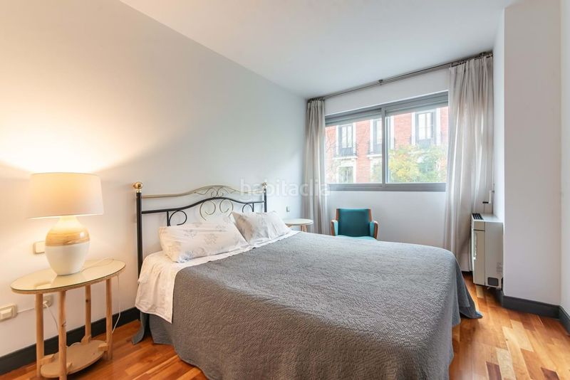 Foto 7523b022-ce56-41bd-aec0-18368914ada1. Lloguer pis amb aparcament a Recoletos Madrid