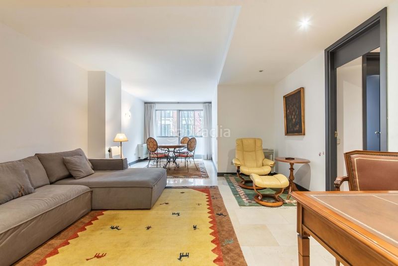 Foto 8b0e48e7-0e4a-4fa0-9700-d028fea298fd. Lloguer pis amb aparcament a Recoletos Madrid