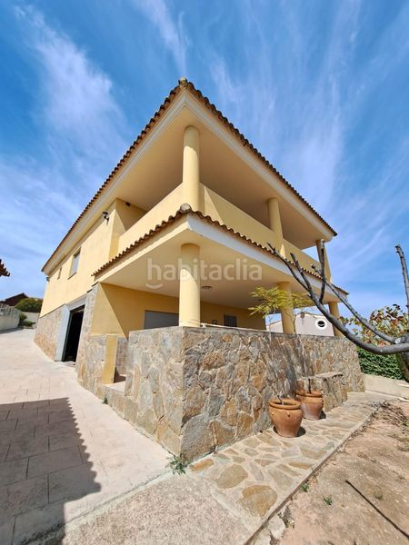 Foto 14000a24-0aca-4c62-a236-177889204d87. Chalet en Montroi / Montroy