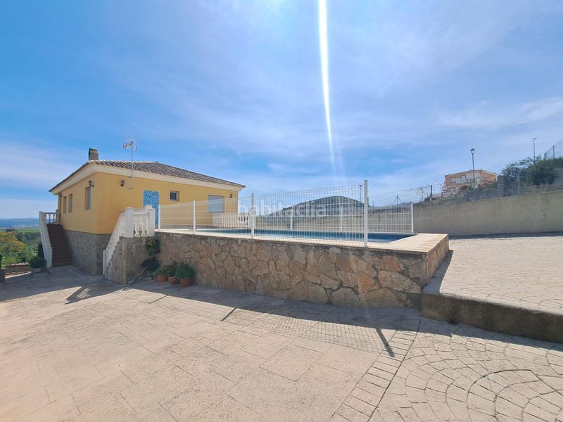 Foto 533fa9c4-ff5f-452d-9876-1cdb700dd4bb. Chalet en Montroi / Montroy