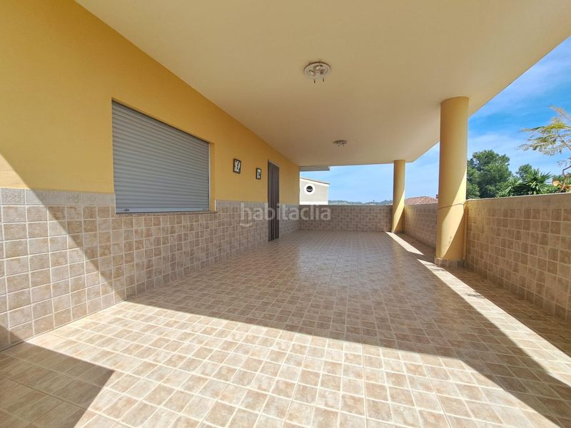 Foto 6d50a87e-7e0f-4d57-8b9a-c97d42e60142. Chalet en Montroi / Montroy